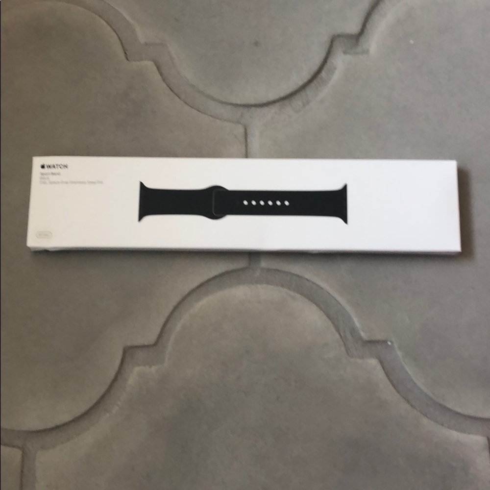 Black Apple Watch band (38mm)